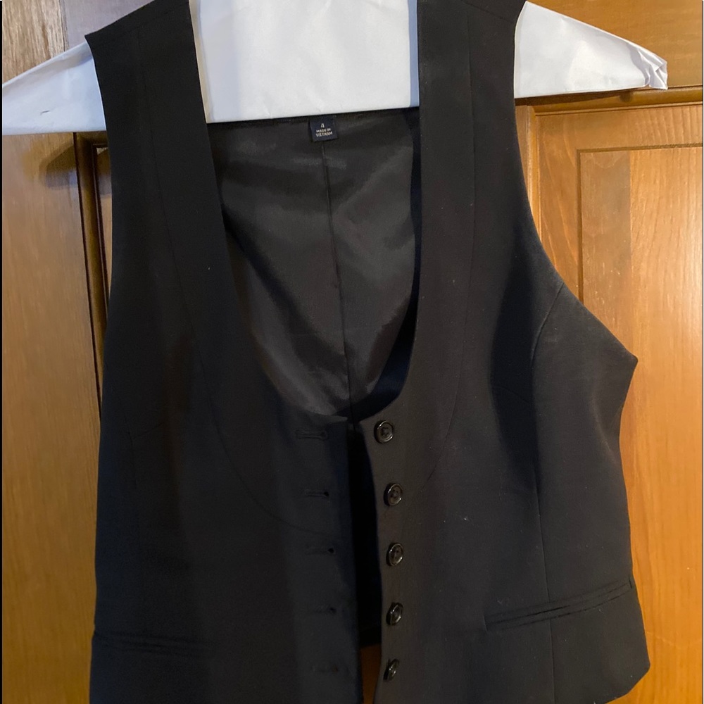 Black Banana Republic button-up vest